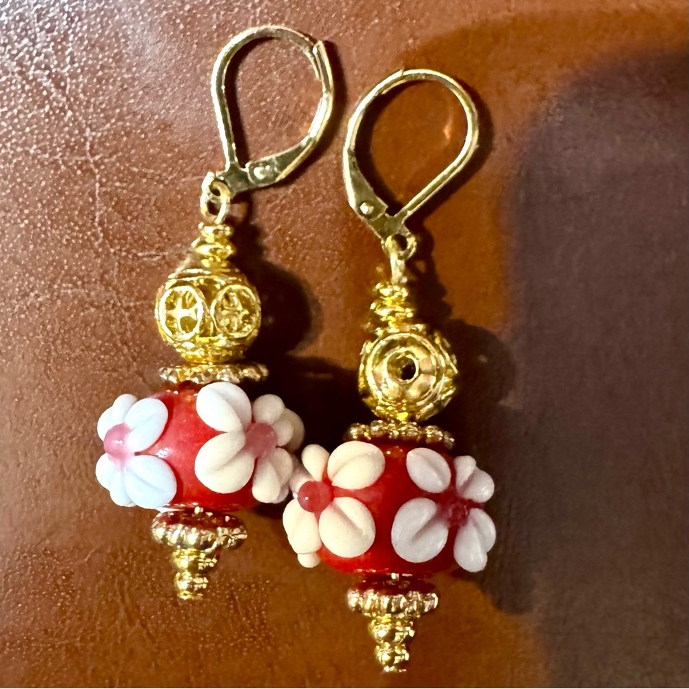 New Hand Crafted Red and Gold Tone Lampwork Glass Earrings - Picture 1 of 3